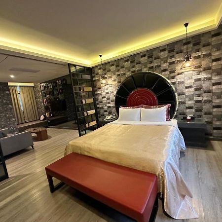 Song Xia Motel Tajcshung Kültér fotó