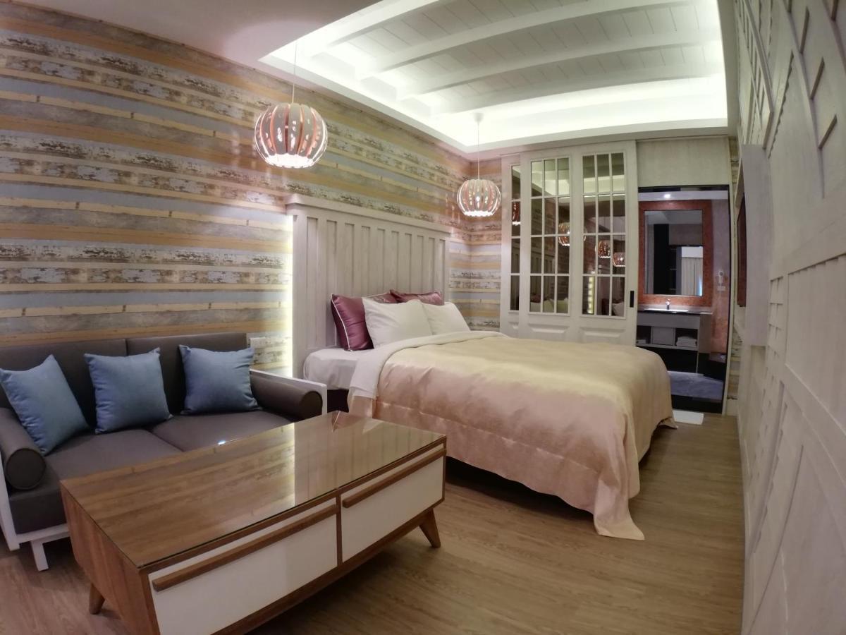 Song Xia Motel Tajcshung Kültér fotó