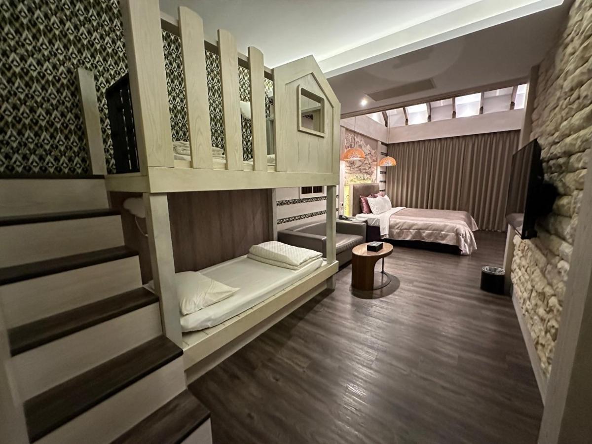 Song Xia Motel Tajcshung Kültér fotó