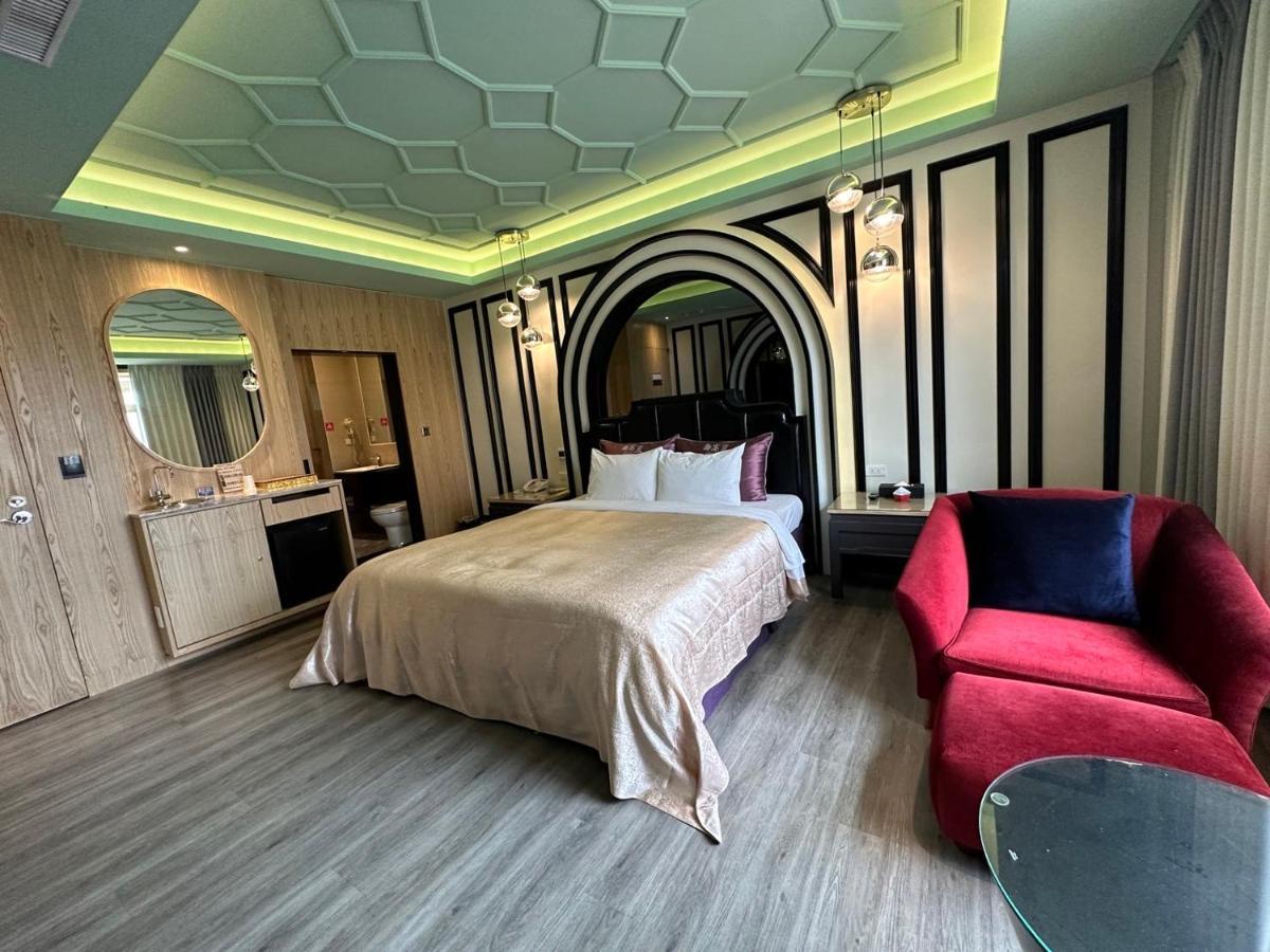 Song Xia Motel Tajcshung Kültér fotó
