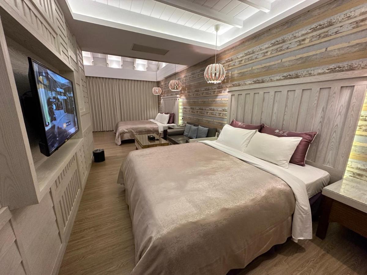 Song Xia Motel Tajcshung Kültér fotó