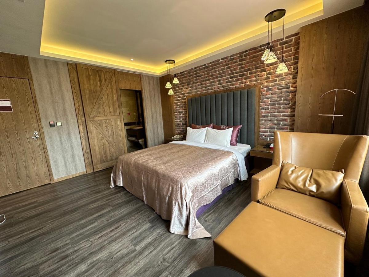 Song Xia Motel Tajcshung Kültér fotó