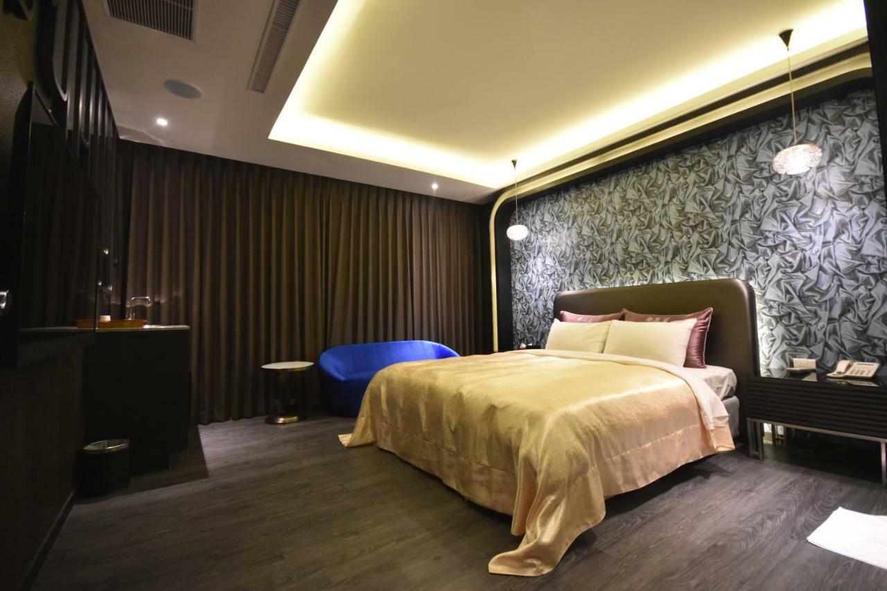 Song Xia Motel Tajcshung Kültér fotó