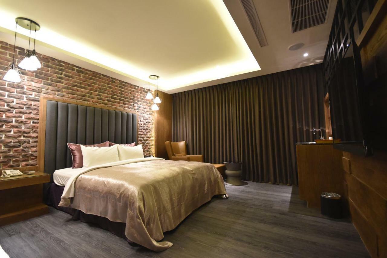Song Xia Motel Tajcshung Kültér fotó