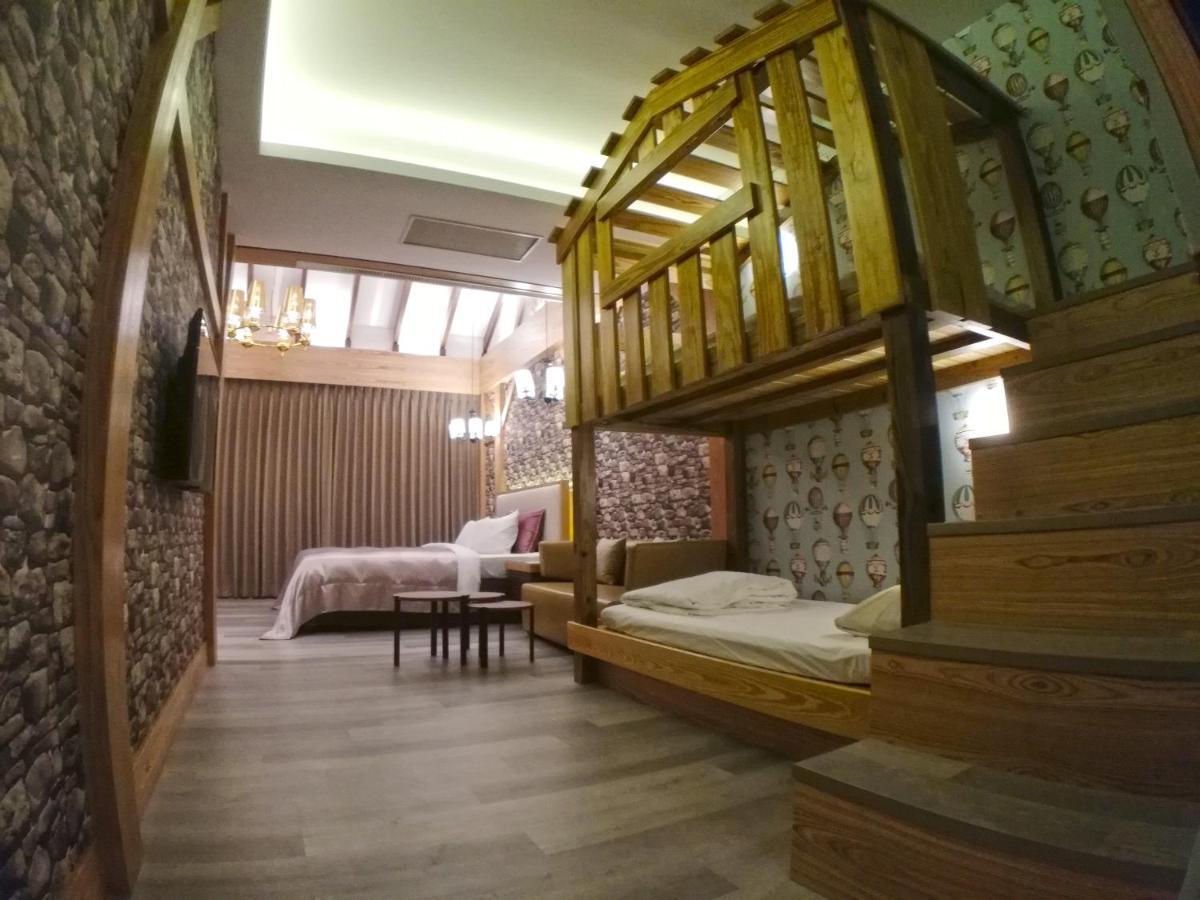Song Xia Motel Tajcshung Kültér fotó